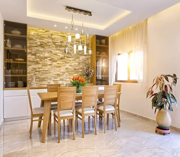 Pose soignée de céramique murale pour cuisines et salles de bains